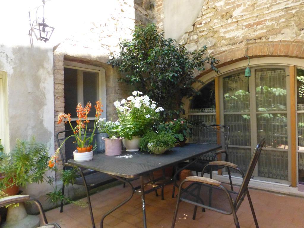 Palazzina Cesira Bed & Breakfast Montalcino Eksteriør bilde